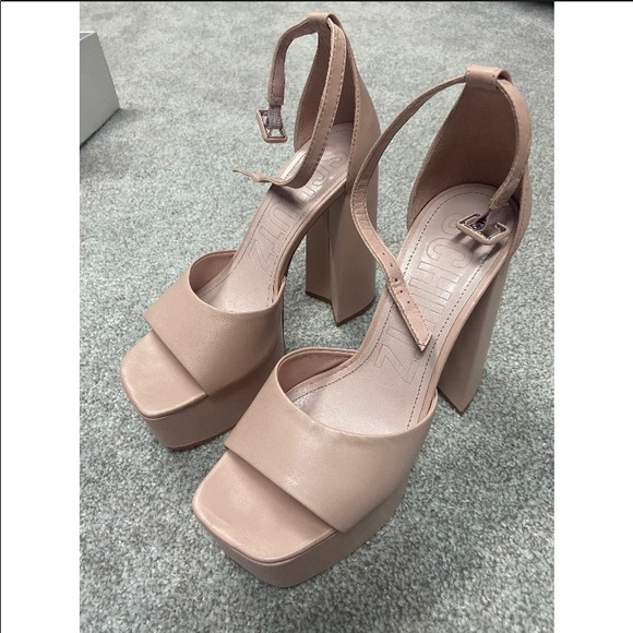 Schutz Lenne NappA leather platform sandal in sweet rose size 8- worn once - Picture 4 of 6